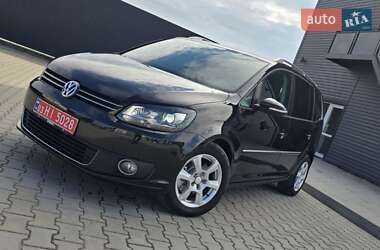 Минивэн Volkswagen Touran 2011 в Сарнах
