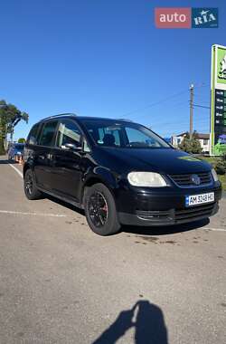 Минивэн Volkswagen Touran 2006 в Житомире