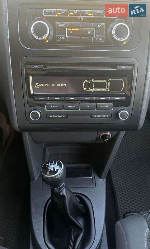 Мінівен Volkswagen Touran 2010 в Виноградові