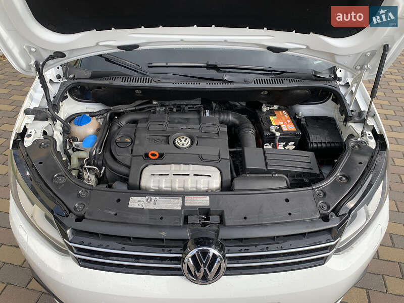 Минивэн Volkswagen Touran 2011 в Ровно фото 38 Минивэн Volkswagen Touran 2011 в Ровно
