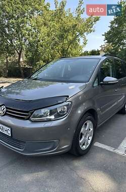 Минивэн Volkswagen Touran 2010 в Николаеве