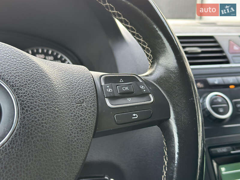 Мінівен Volkswagen Touran 2012 в Луцьку фото 37 Мінівен Volkswagen Touran 2012 в Луцьку