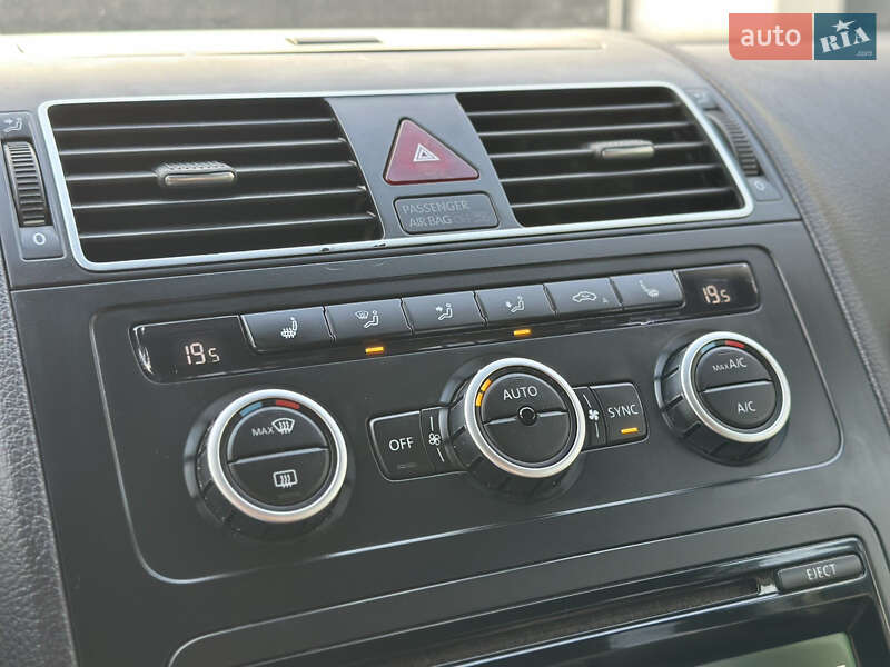 Мінівен Volkswagen Touran 2012 в Луцьку фото 44 Мінівен Volkswagen Touran 2012 в Луцьку