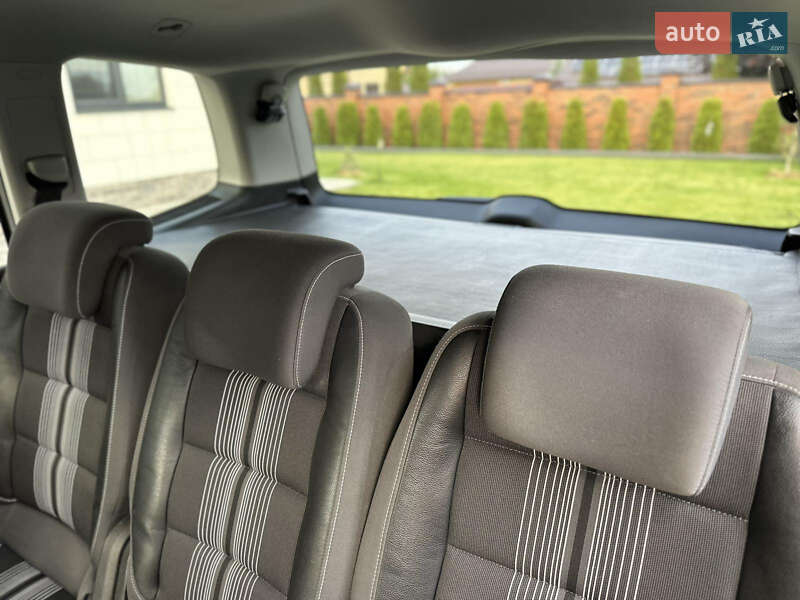 Мінівен Volkswagen Touran 2012 в Луцьку фото 58 Мінівен Volkswagen Touran 2012 в Луцьку