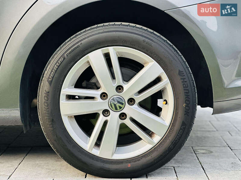 Мінівен Volkswagen Touran 2012 в Луцьку фото 63 Мінівен Volkswagen Touran 2012 в Луцьку