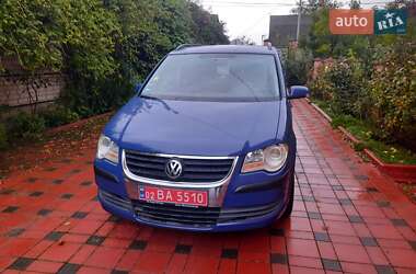 Минивэн Volkswagen Touran 2007 в Гнивани