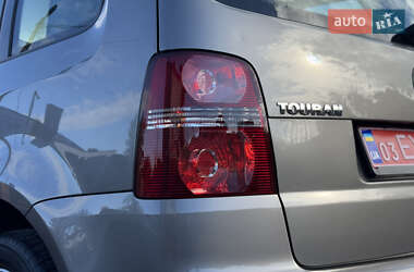 Минивэн Volkswagen Touran 2007 в 
