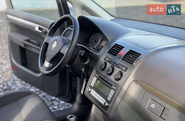 Минивэн Volkswagen Touran 2007 в 