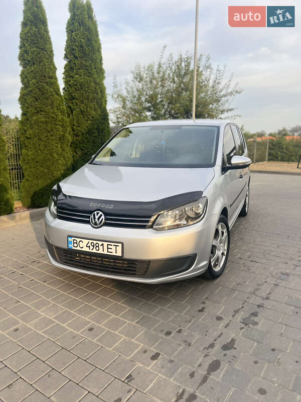 Volkswagen Touran 2011