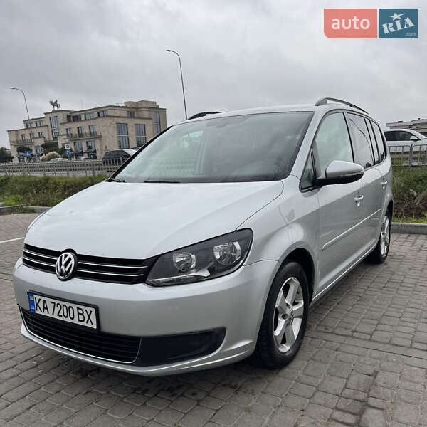 Volkswagen Touran 2011