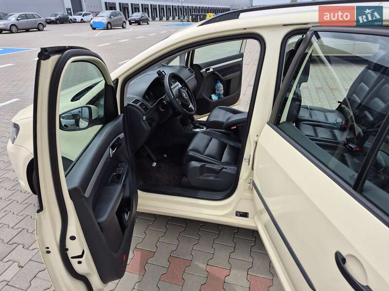 Минивэн Volkswagen Touran 2014 в Запорожье