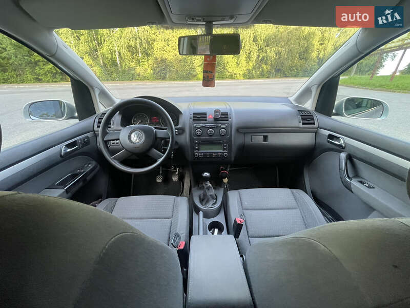 Минивэн Volkswagen Touran 2004 в Трускавце фото 13 Минивэн Volkswagen Touran 2004 в Трускавце