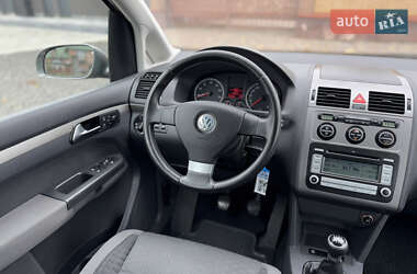 Минивэн Volkswagen Touran 2007 в 