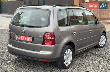 Минивэн Volkswagen Touran 2007 в 