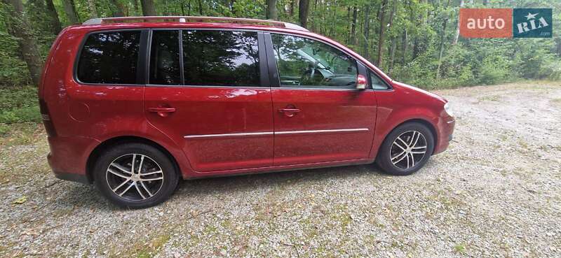 Минивэн Volkswagen Touran 2008 в Бердичеве