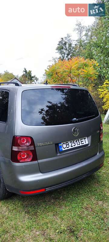Минивэн Volkswagen Touran 2008 в Прилуках