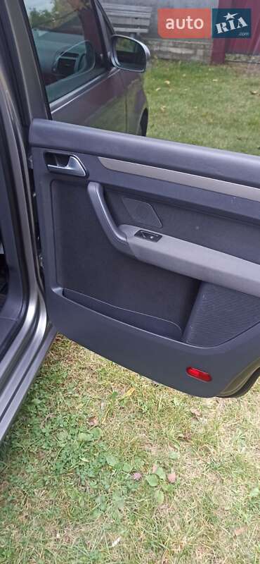 Минивэн Volkswagen Touran 2008 в Прилуках