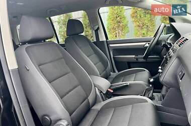 Минивэн Volkswagen Touran 2009 в 
