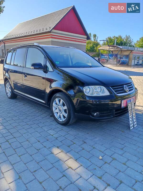 Мінівен Volkswagen Touran 2004 в Кам'янець-Подільському