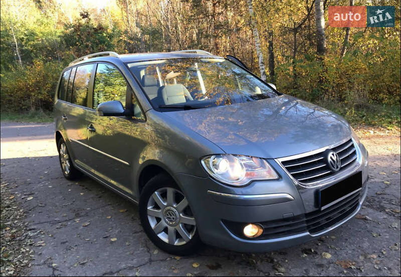Минивэн Volkswagen Touran 2007 в Ковеле