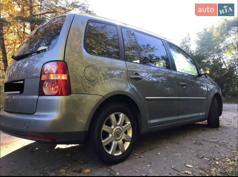 Минивэн Volkswagen Touran 2007 в Ковеле