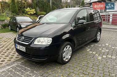 Минивэн Volkswagen Touran 2004 в Звягеле