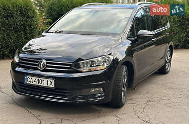 Микровэн Volkswagen Touran 2018 в 