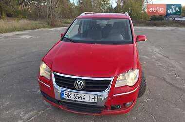 Мінівен Volkswagen Touran 2006 в 