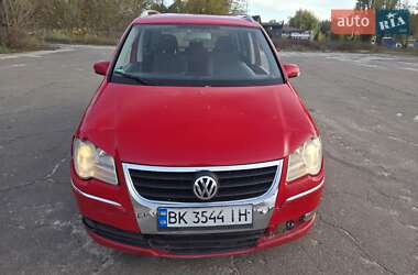Мінівен Volkswagen Touran 2006 в 