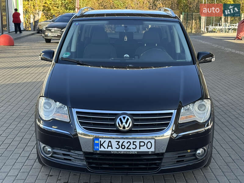 Минивэн Volkswagen Touran 2008 в Киеве фото 4 Минивэн Volkswagen Touran 2008 в Киеве