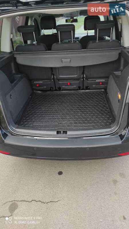 Минивэн Volkswagen Touran 2014 в Тальном