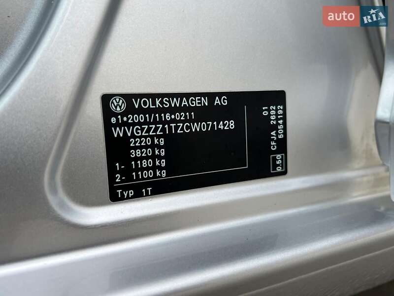 Минивэн Volkswagen Touran 2011 в Киеве