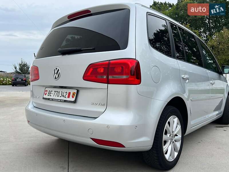 Минивэн Volkswagen Touran 2011 в Киеве