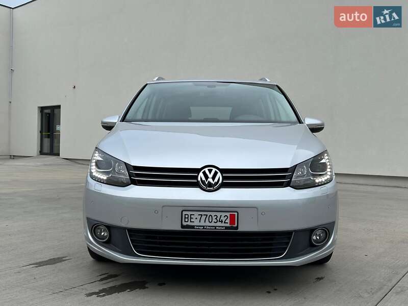 Минивэн Volkswagen Touran 2011 в Киеве