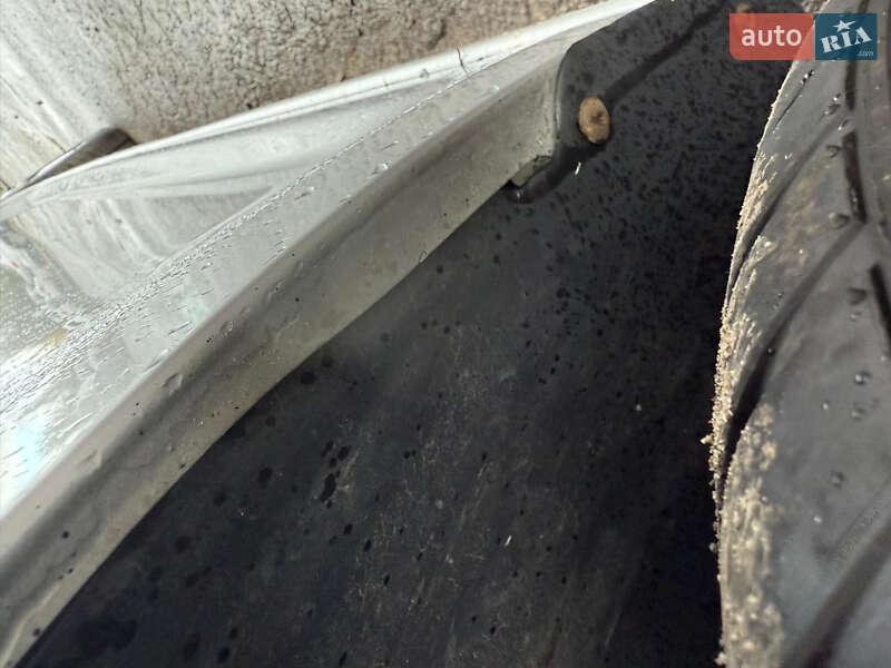 Минивэн Volkswagen Touran 2007 в Дубно