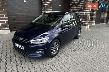 Микровэн Volkswagen Touran 2016 в 