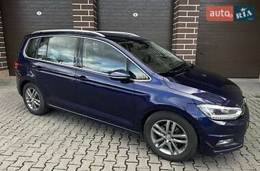 Микровэн Volkswagen Touran 2016 в 