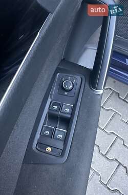 Микровэн Volkswagen Touran 2016 в 