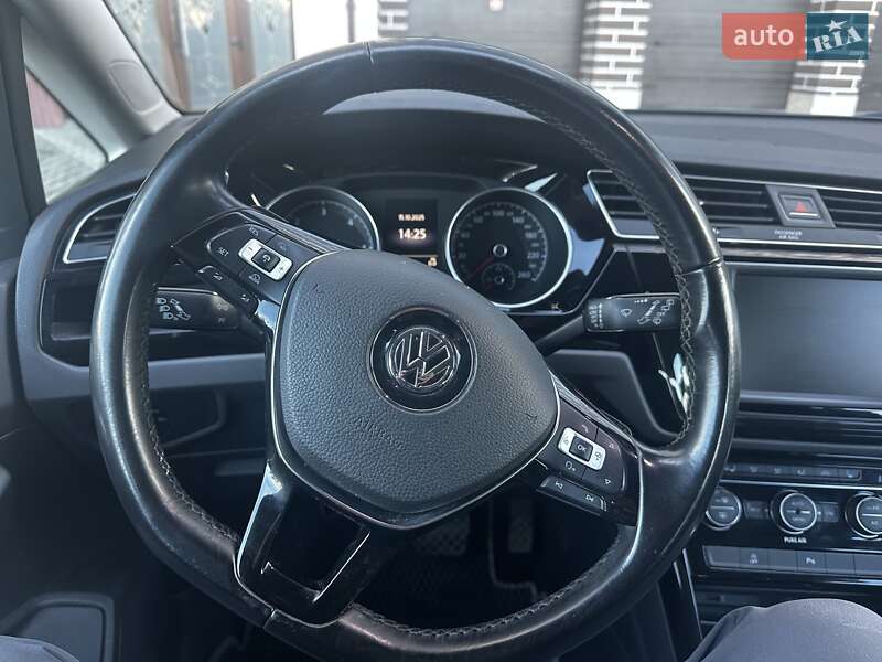 Мікровен Volkswagen Touran 2016 в Хмельницькому