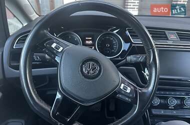 Микровэн Volkswagen Touran 2016 в 