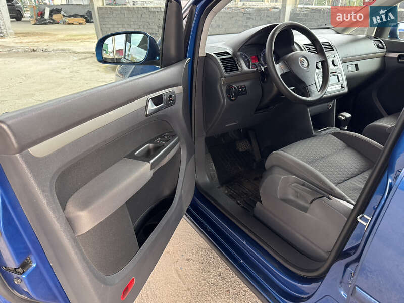 Мінівен Volkswagen Touran 2007 в Вінниці фото 19 Мінівен Volkswagen Touran 2007 в Вінниці