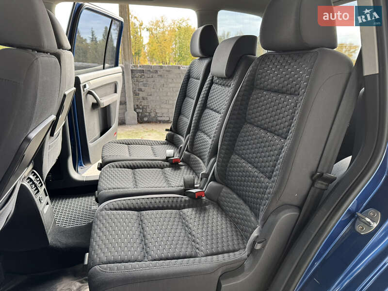 Мінівен Volkswagen Touran 2007 в Вінниці фото 34 Мінівен Volkswagen Touran 2007 в Вінниці