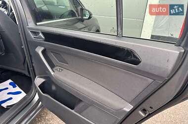 Микровэн Volkswagen Touran 2016 в 