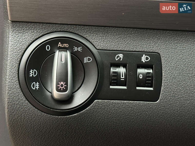 Минивэн Volkswagen Touran 2012 в Бердичеве