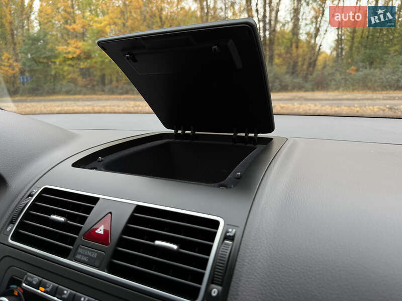 Минивэн Volkswagen Touran 2012 в Бердичеве