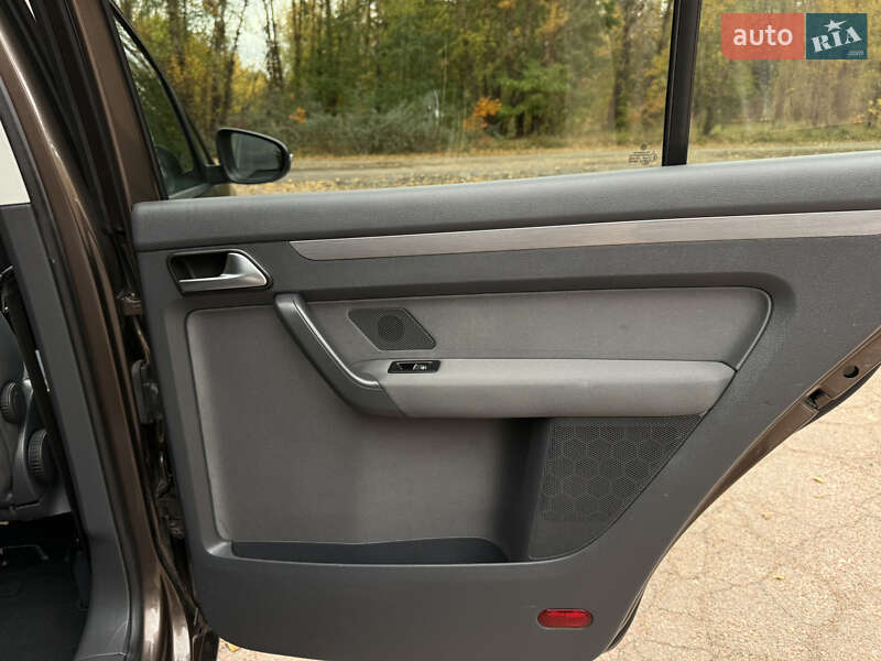 Минивэн Volkswagen Touran 2012 в Бердичеве