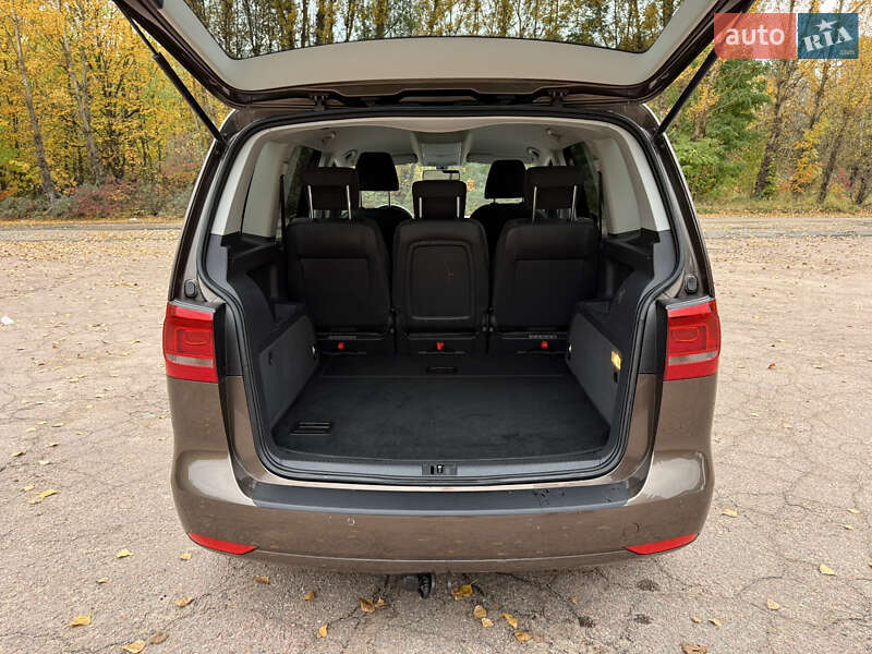 Минивэн Volkswagen Touran 2012 в Бердичеве