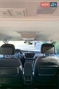 Микровэн Volkswagen Touran 2018 в 