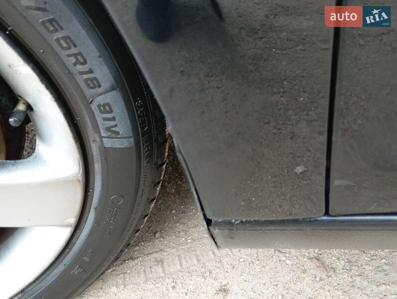 Мінівен Volkswagen Touran 2005 в Тернополі