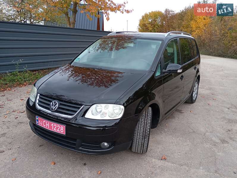 Мінівен Volkswagen Touran 2005 в Тернополі